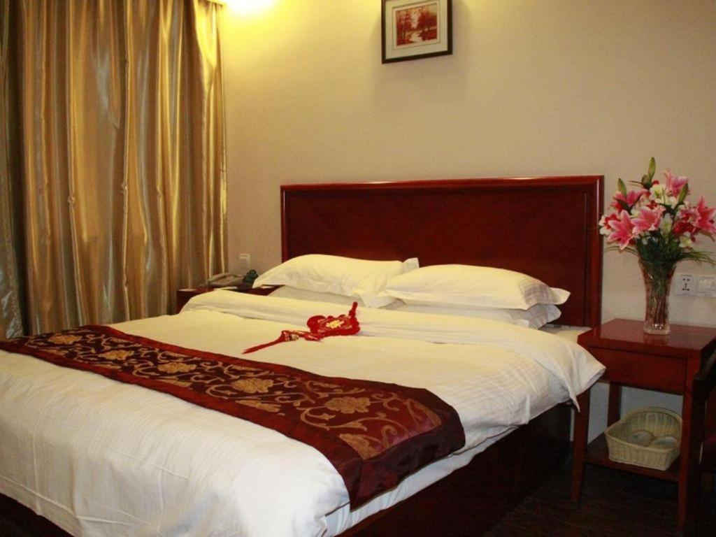 Greentree Inn Shanghai Guangxin Road Tongji Hospital Express Hotel Xangai Exterior foto